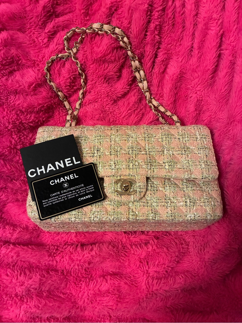 CHANEL Pastel Pink and Cream Tweed Shoulder Bag with Gold Chain
